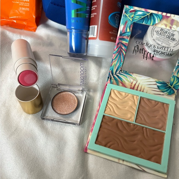 Huge makeup bundle! - Picture 5 of 5